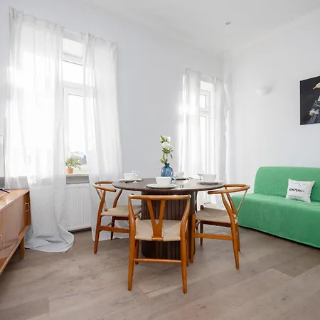 Comfortable Studio For 4 People In By Renters Warszawa